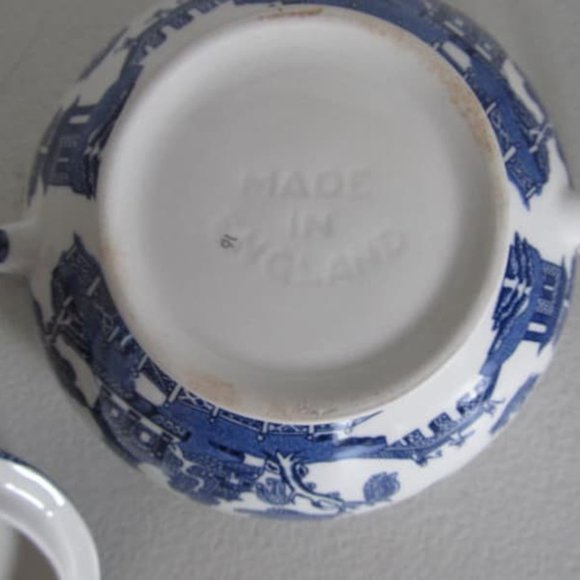 Blue Willow Sugar Bowl With Lid Cobalt Blue White Sugar Bowl England Blue china - Picture 6 of 7